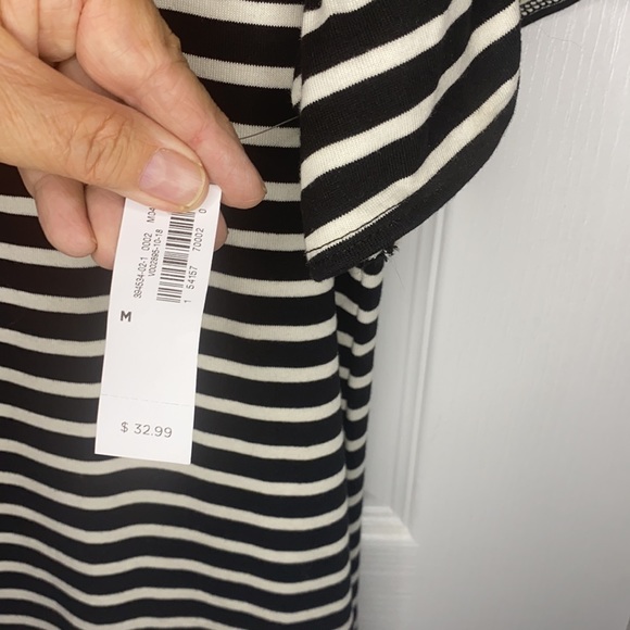 Old Navy Black and White Striped Dress - NWT - Picture 3 of 5